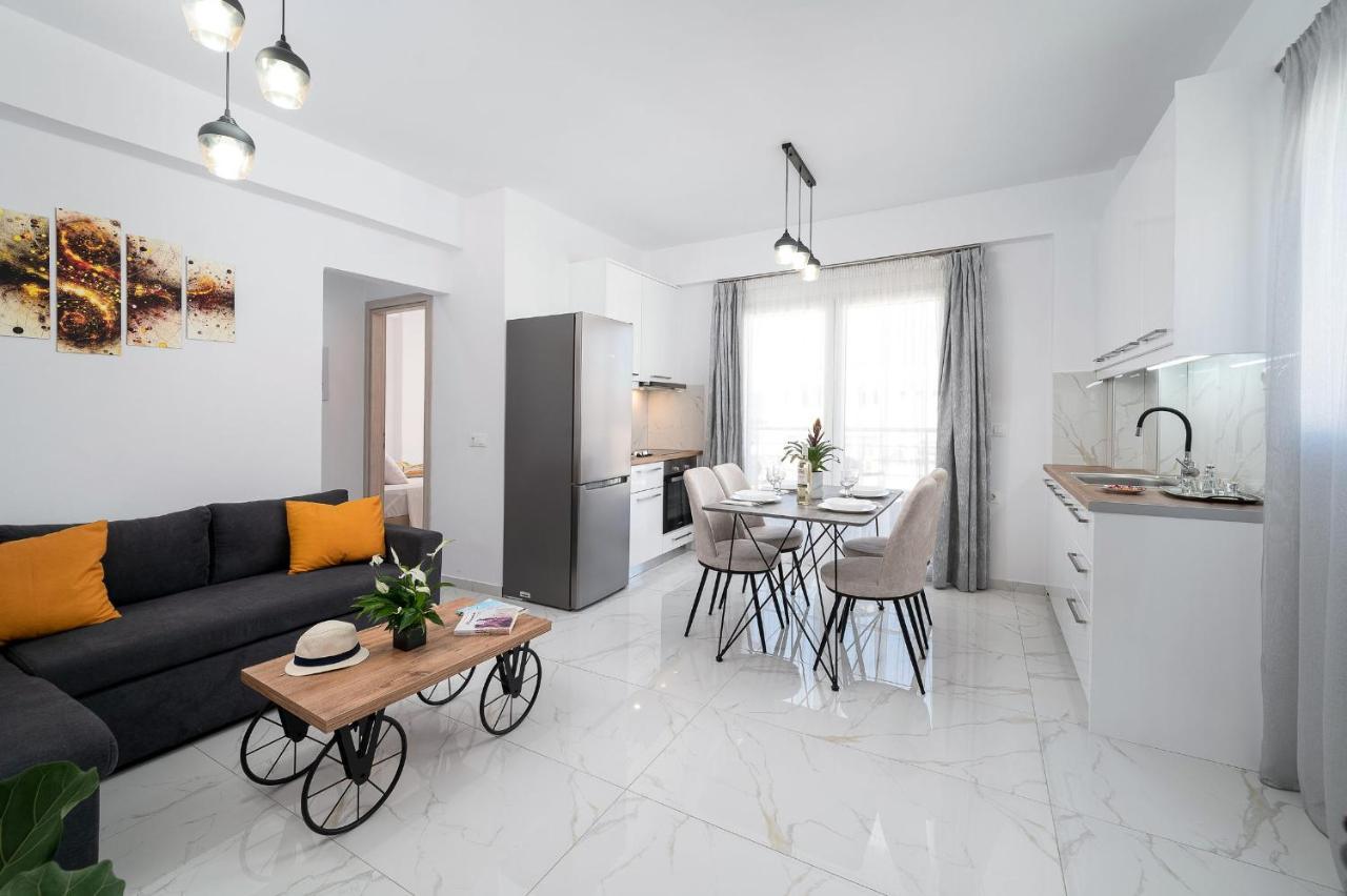 Amersa Luxury Apartment Heraklion  Bagian luar foto