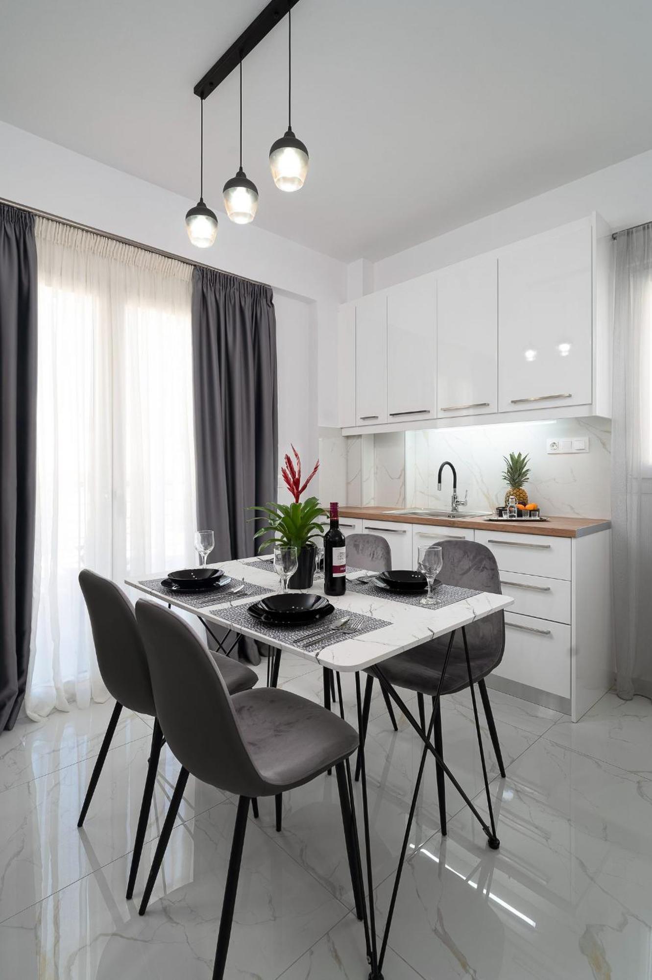 Amersa Luxury Apartment Heraklion  Bagian luar foto